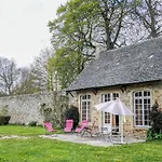 3 Bedroom Beautiful In Gonneville-le-theil Tatil Evi Gonneville-Le Theil