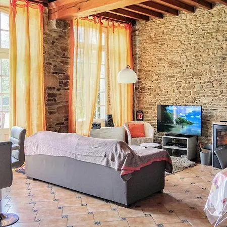 Holiday home Stunning In Gonneville-le-theil Gonneville-Le Theil