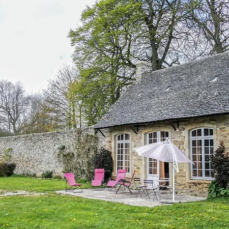 3 Bedroom Stunning In Gonneville-le-theil Casa de Férias Gonneville-Le Theil
