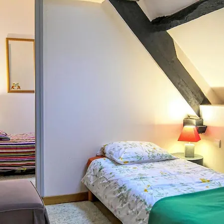 Holiday home Stunning In Gonneville-le-theil Gonneville-Le Theil